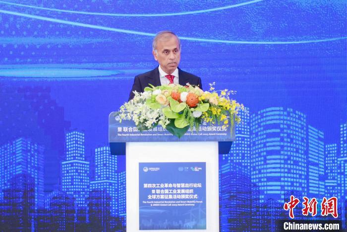 聯(lián)合國駐華協(xié)調(diào)員常啟德發(fā)表演講。