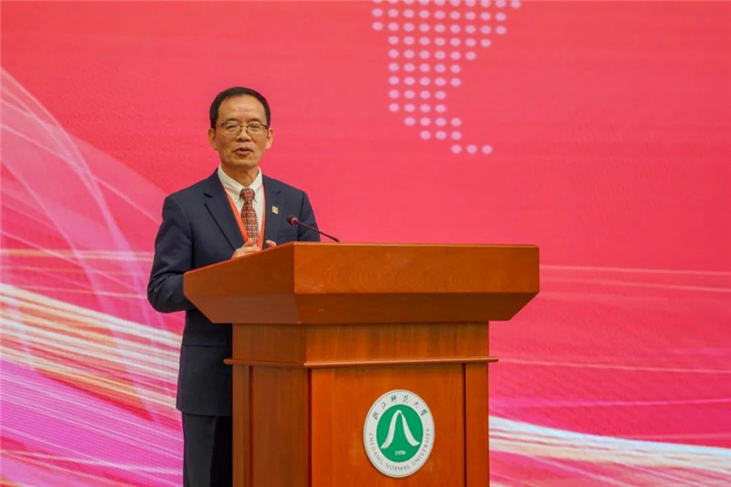 國務(wù)院學(xué)位委員會區(qū)域國別學(xué)學(xué)科評議組秘書長、浙江師范大學(xué)非洲研究院（非洲區(qū)域國別學(xué)院）院長劉鴻武致辭。主辦方供圖