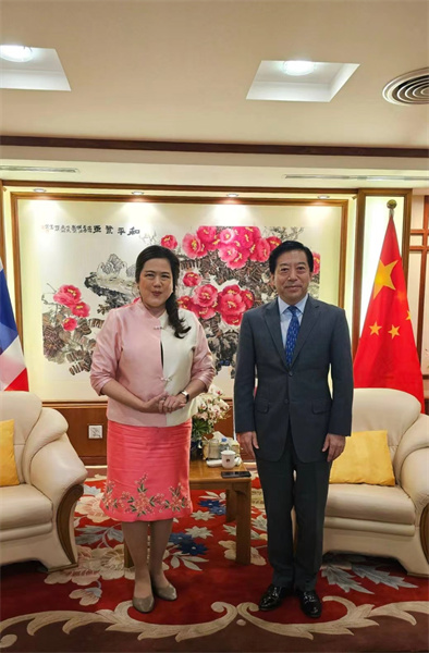 中國駐泰國大使會(huì)見泰國民聯(lián)廳候任廳長。中國駐泰國大使館供圖