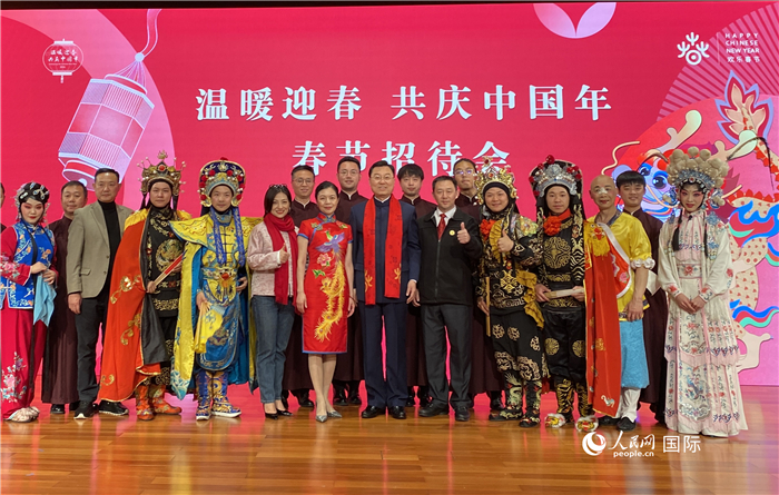 當(dāng)?shù)貢r(shí)間2月5日晚，中國(guó)駐美國(guó)大使館舉辦僑學(xué)界專場(chǎng)春節(jié)招待會(huì)。 人民網(wǎng)記者 李志偉攝
