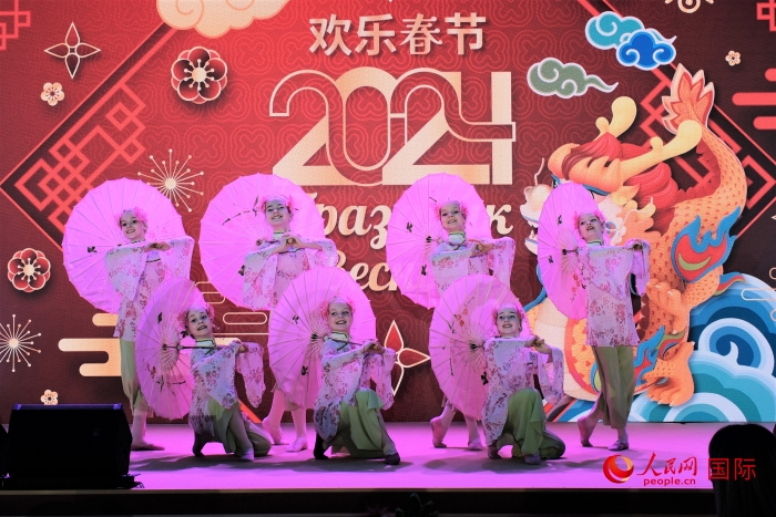 活動現(xiàn)場的精彩演出。于子恒攝