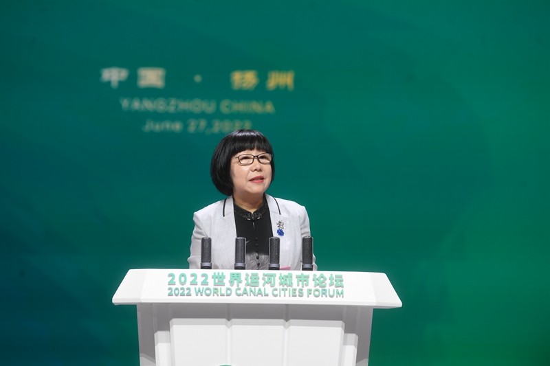 人民網(wǎng)黨委委員、監(jiān)事會主席唐維紅在大會上發(fā)言。邵丹攝