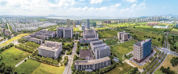 航拍產(chǎn)業(yè)園區(qū)一角。無錫高新區(qū)管委會(huì)供圖