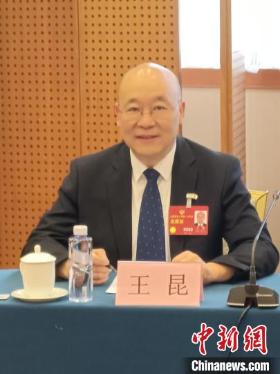 圖為全國政協(xié)委員，農(nóng)工黨青海省委會主委王昆?！∈茉L者供圖