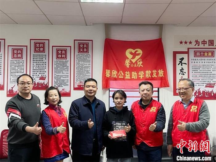 在湘求學(xué)的西藏女孩：“我淋過雨，也想努力為別人撐把傘”