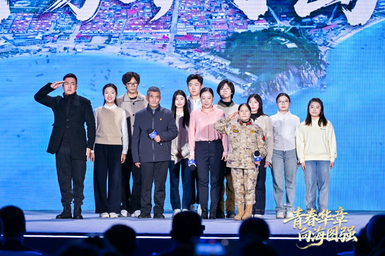 那志東、王仕花、王加輝、秦芳共同講述“平凡中的堅(jiān)守”。主辦方供圖