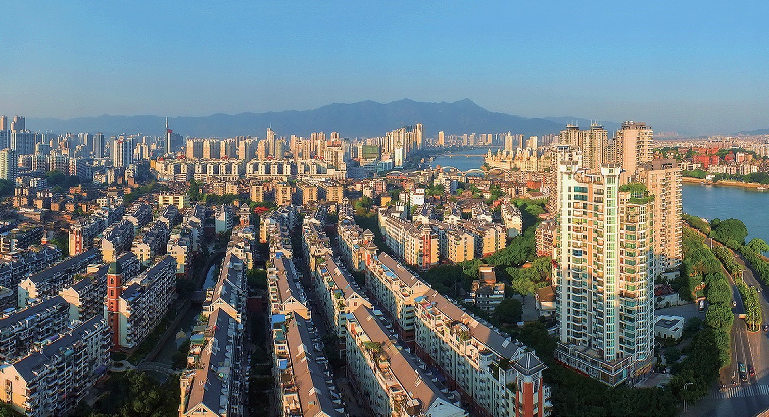 2018年，福州市臺(tái)江區(qū)蒼霞新城，高樓拔地而起，舊貌換新顏。