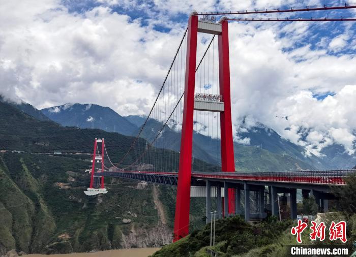 瀘定大渡河大橋。　劉忠俊 攝