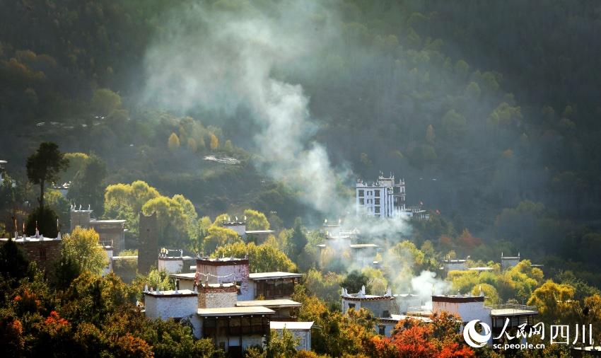 丹巴美景。李永安攝