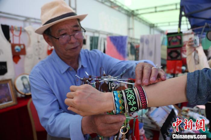青海格爾木：保護挖掘、活態(tài)傳承45項非遺