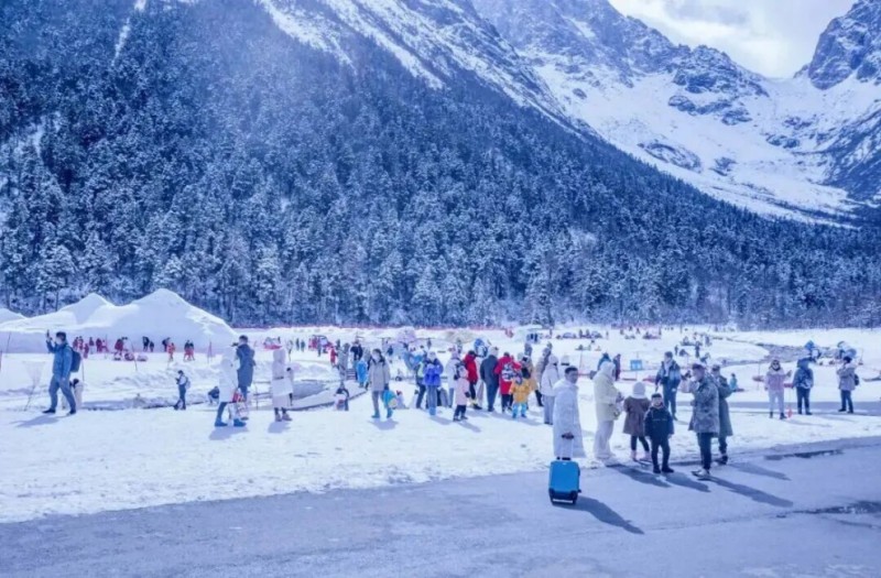 太子嶺滑雪場。阿壩州文廣旅局供圖