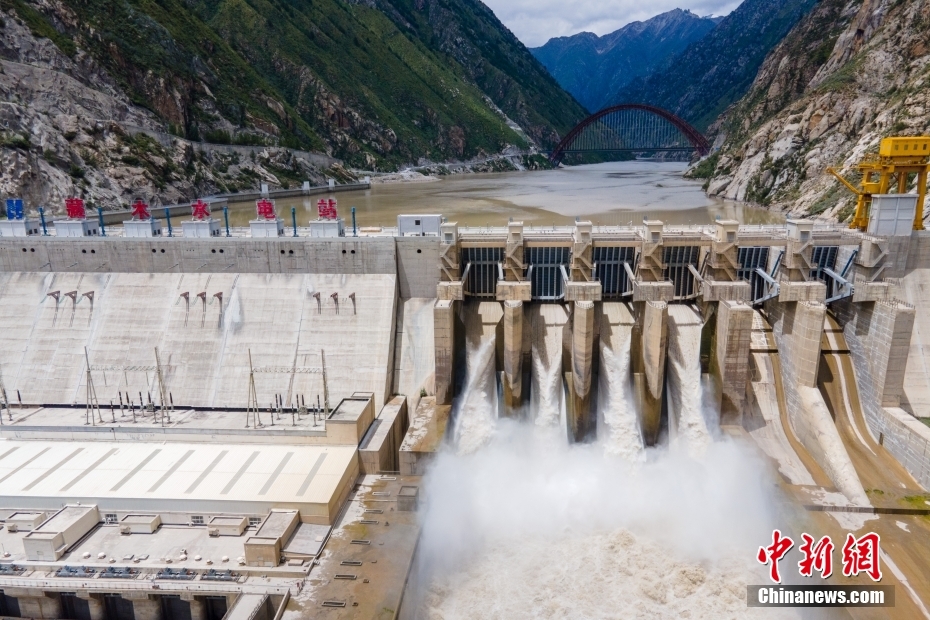 資料圖為2021年8月7日，西藏山南雅魯藏布江上的藏木水電站。（無人機畫面） <a target='_blank' href='/'><p  align=