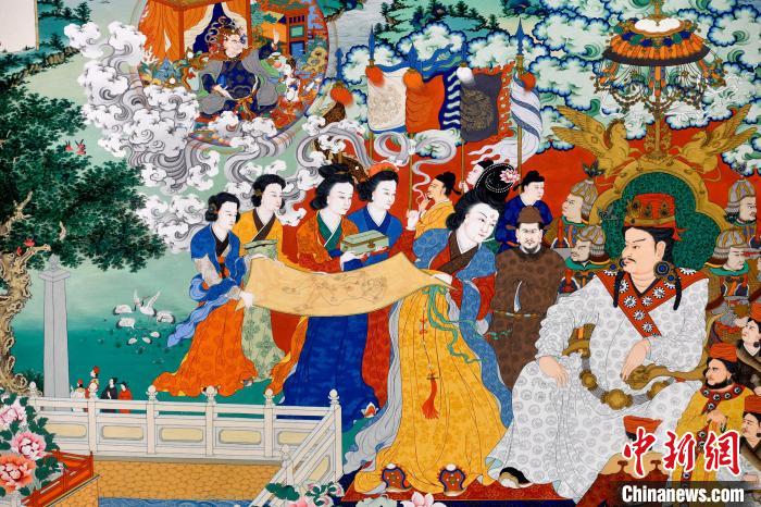 圖為5月16日，展覽中的新創(chuàng)唐卡作品(局部)?！±盍?攝