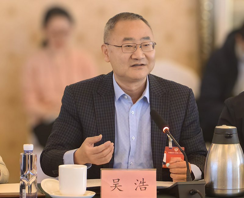 全國政協(xié)委員、首都醫(yī)科大學全科醫(yī)學與繼續(xù)教育學院院長吳浩。受訪者供圖